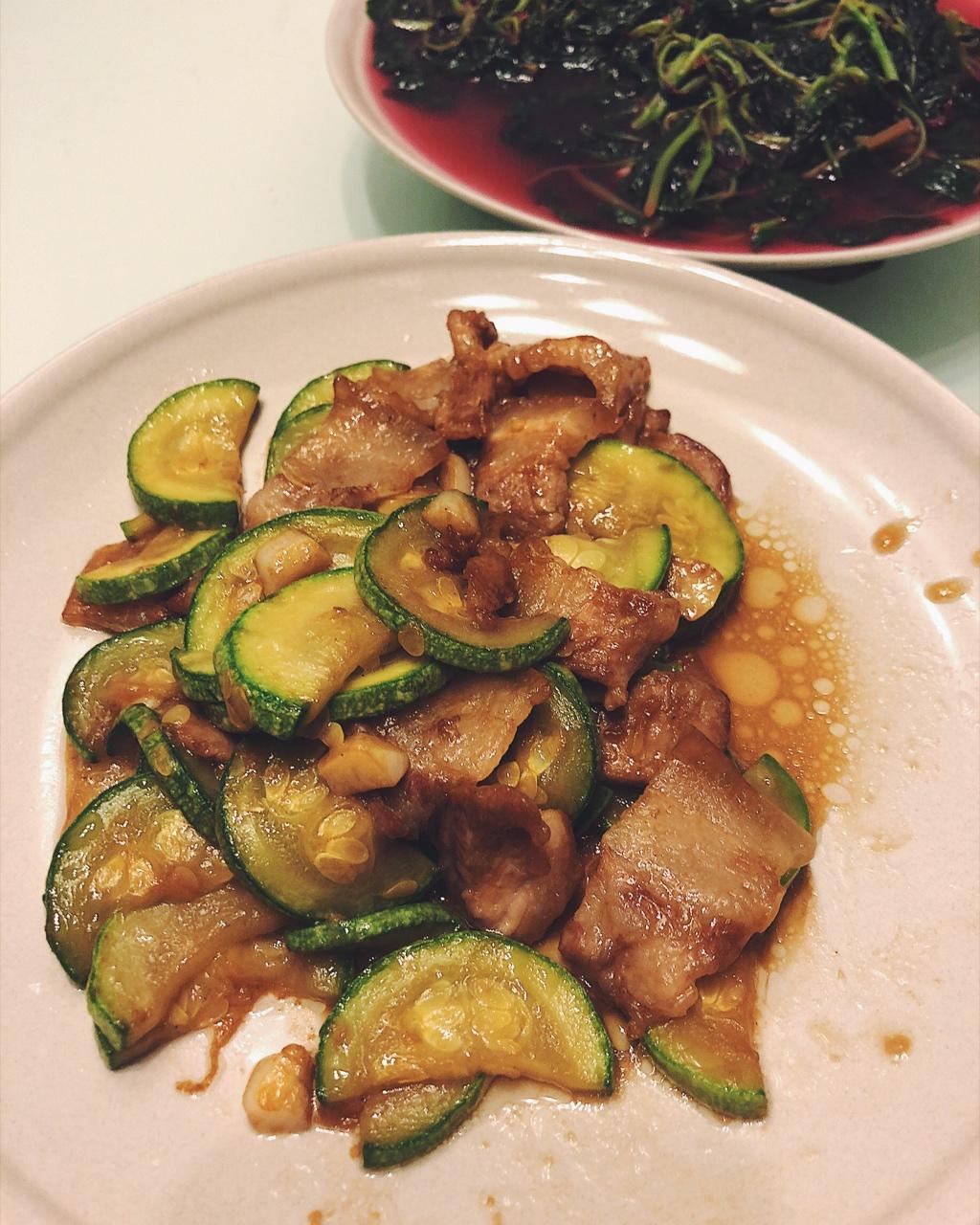 西葫芦炒肉片