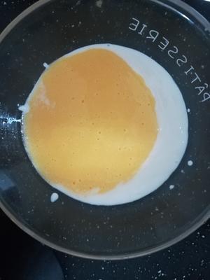 黄桃酸奶慕斯蛋糕的做法 步骤5