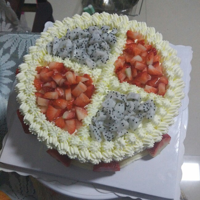 草莓生日蛋糕
