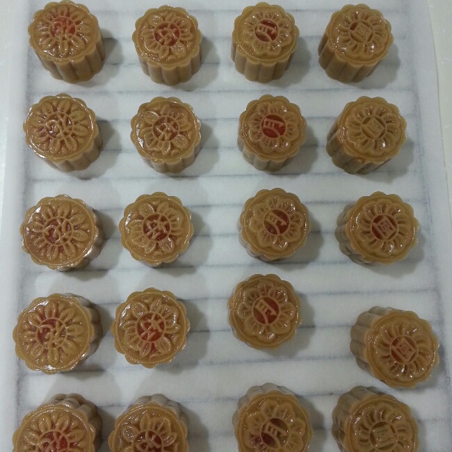 广式月饼——蛋黄莲蓉月饼