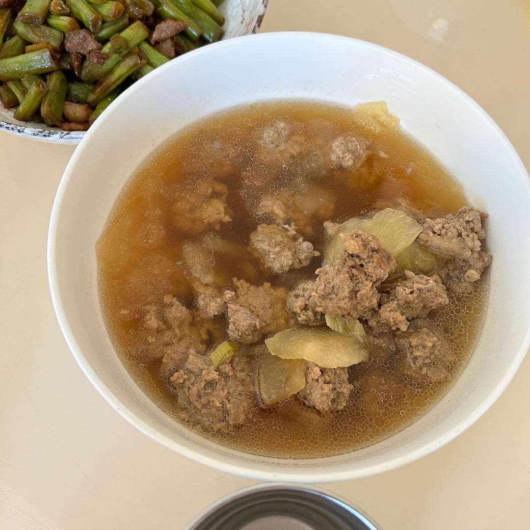 【冬瓜羊肉丸子汤】从调馅到下丸子的手法，超详细版本！