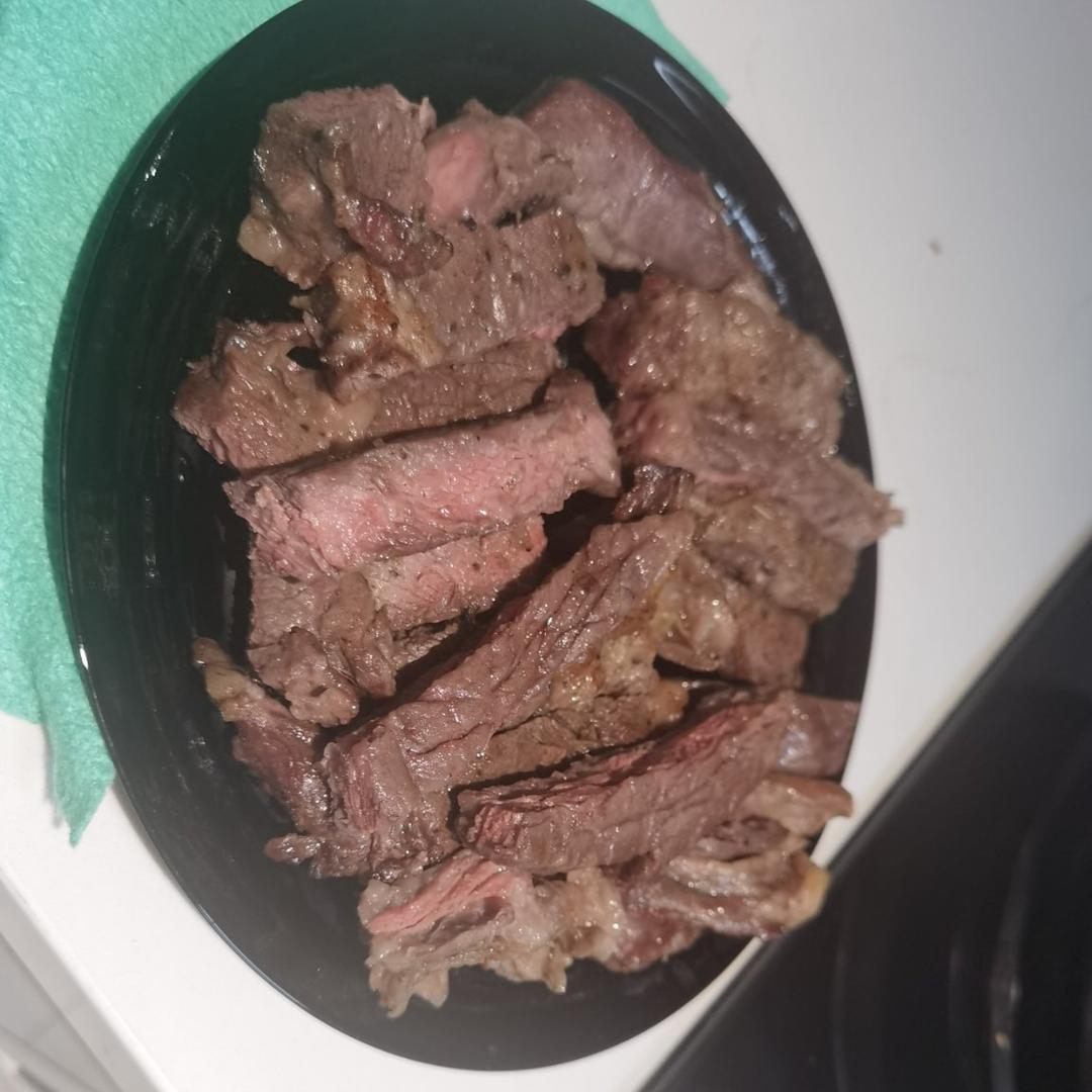 柔嫩多汁，烤箱烤出来的嫩烤牛排