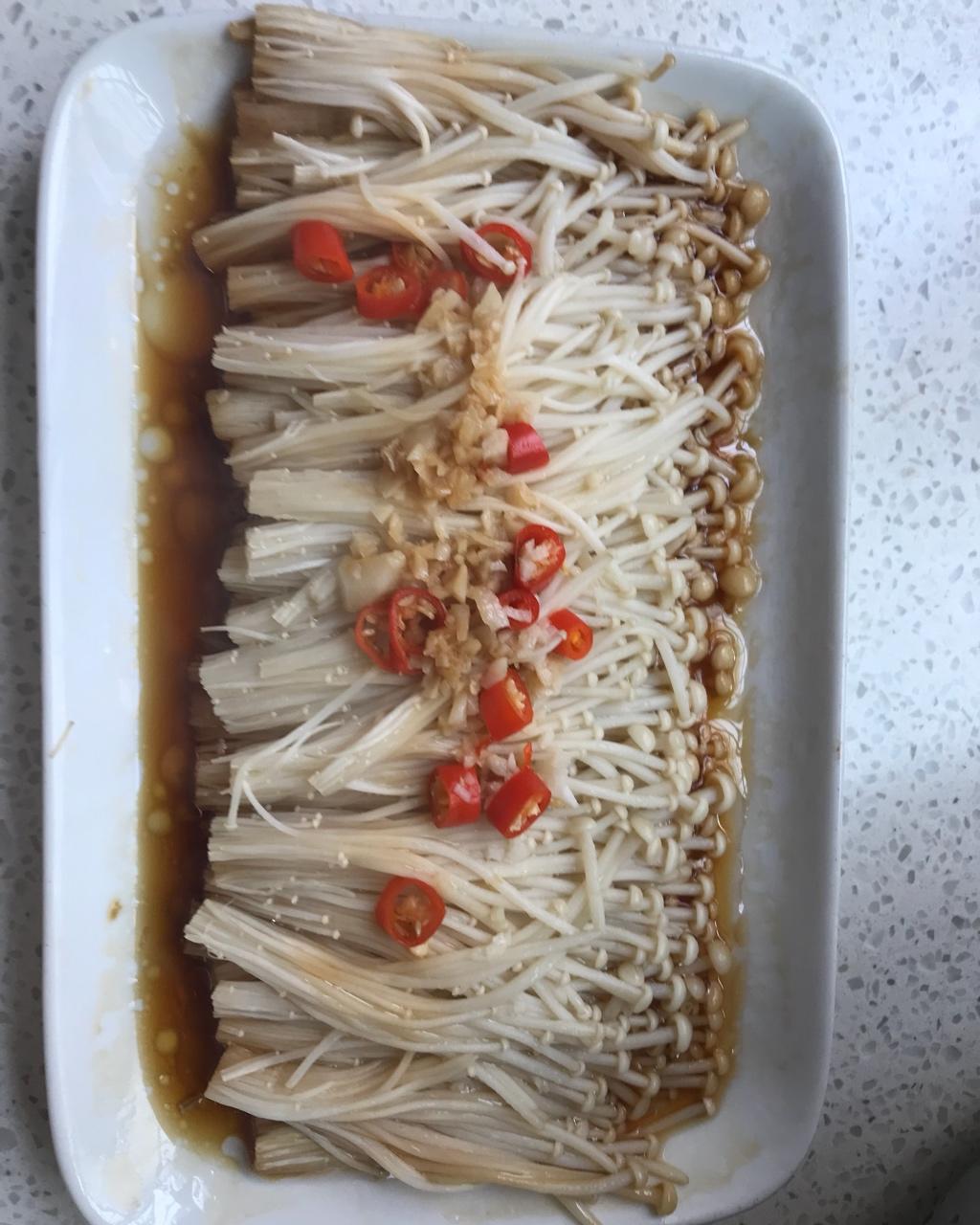 蒜蓉蒸金针菇