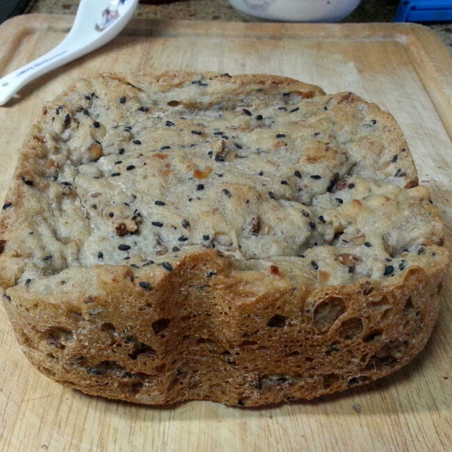 全麦黑芝麻核桃吐司