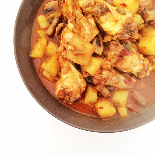 土豆烧鸡