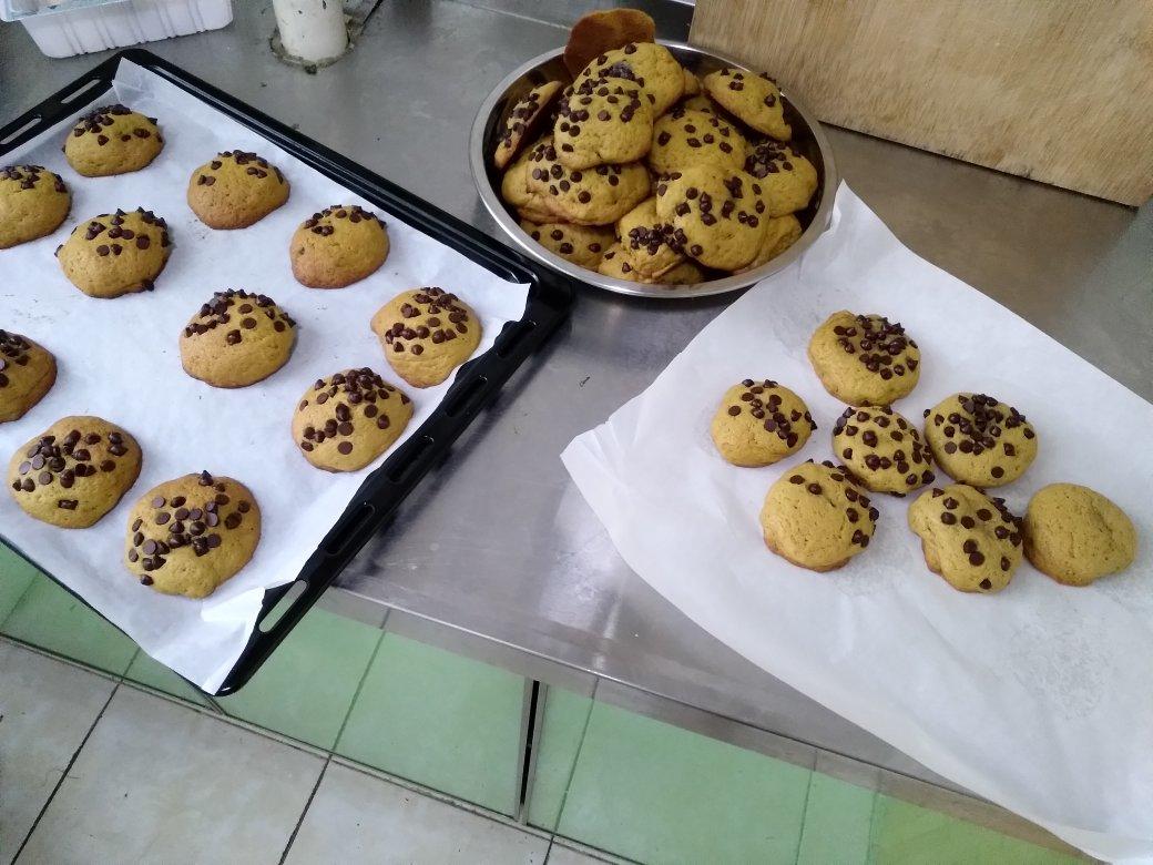 Chewy Chocolate Chip Cookies