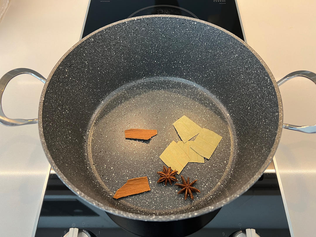 胡萝卜土豆烧牛腩