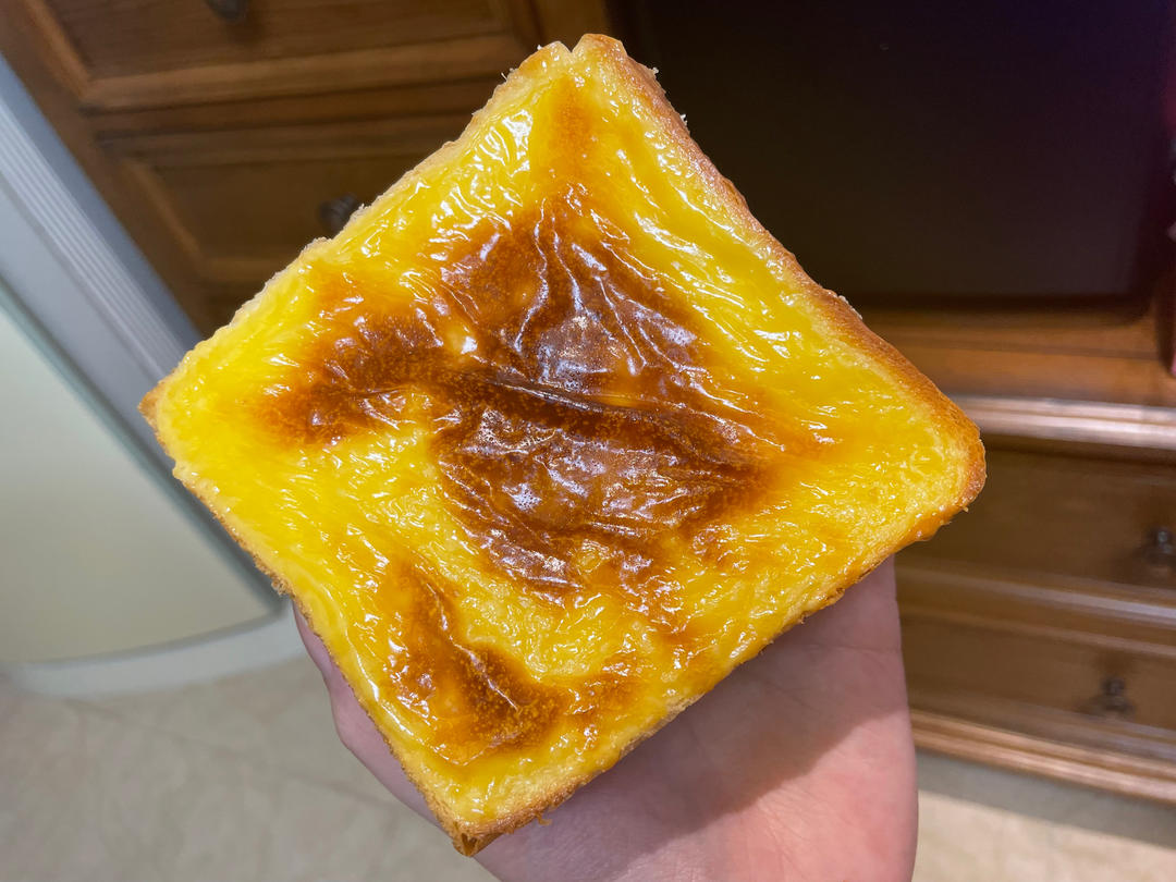 零失败快手岩烧乳酪(熔岩吐司)十分钟网红早餐，好吃哭