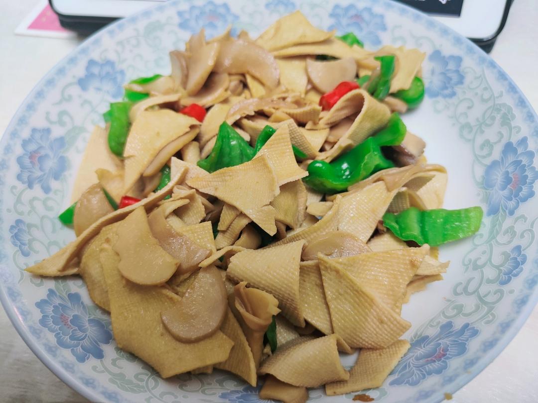 青椒炒豆皮