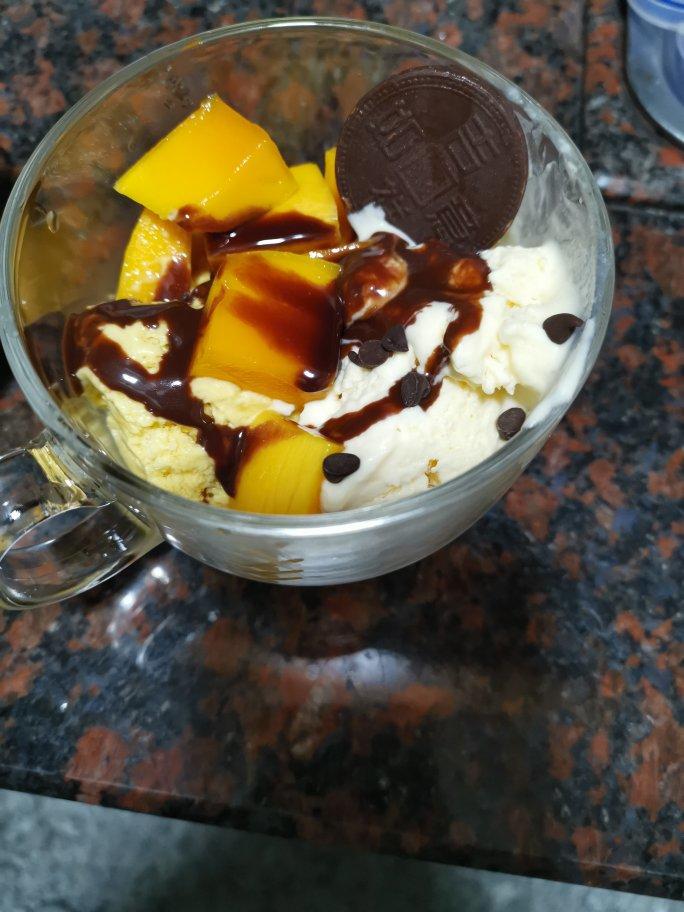 朗姆黑加仑冰淇淋 Rum Raisin Ice cream
