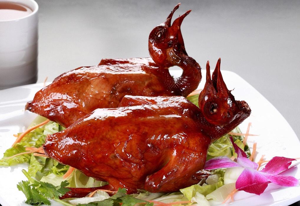 广府菜之红烧乳鸽