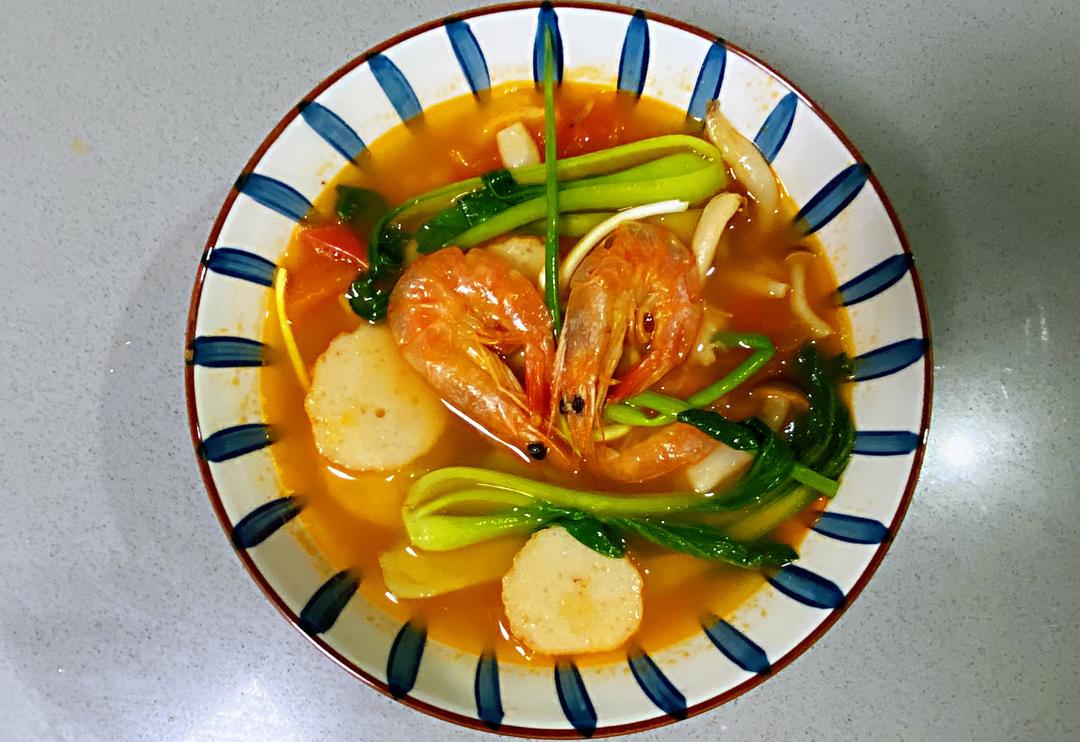 【孕妇食谱】海鲜菌菇汤，鲜香味美，低脂营养又健康！的做法