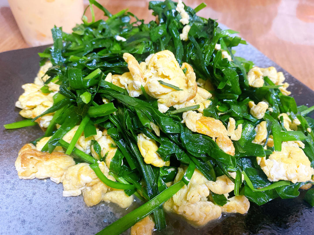 韭菜炒鸡蛋——三分钟快手下饭菜 掌握火候的秘诀
