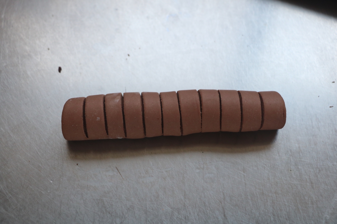 巧克力毛毛虫馒头的做法 步骤6