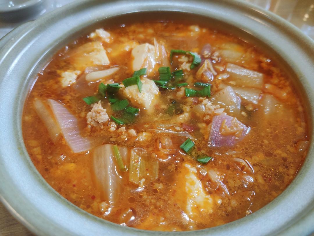 韩国大妈亲授— 韩式泡菜豆腐汤