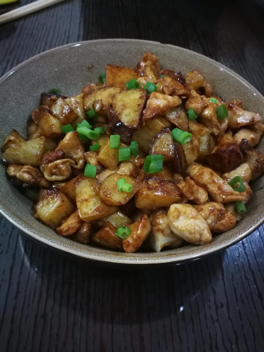 一道怎么做都好吃的干煎土豆鸡丁（红烧，咖喱，椒盐，孜然）