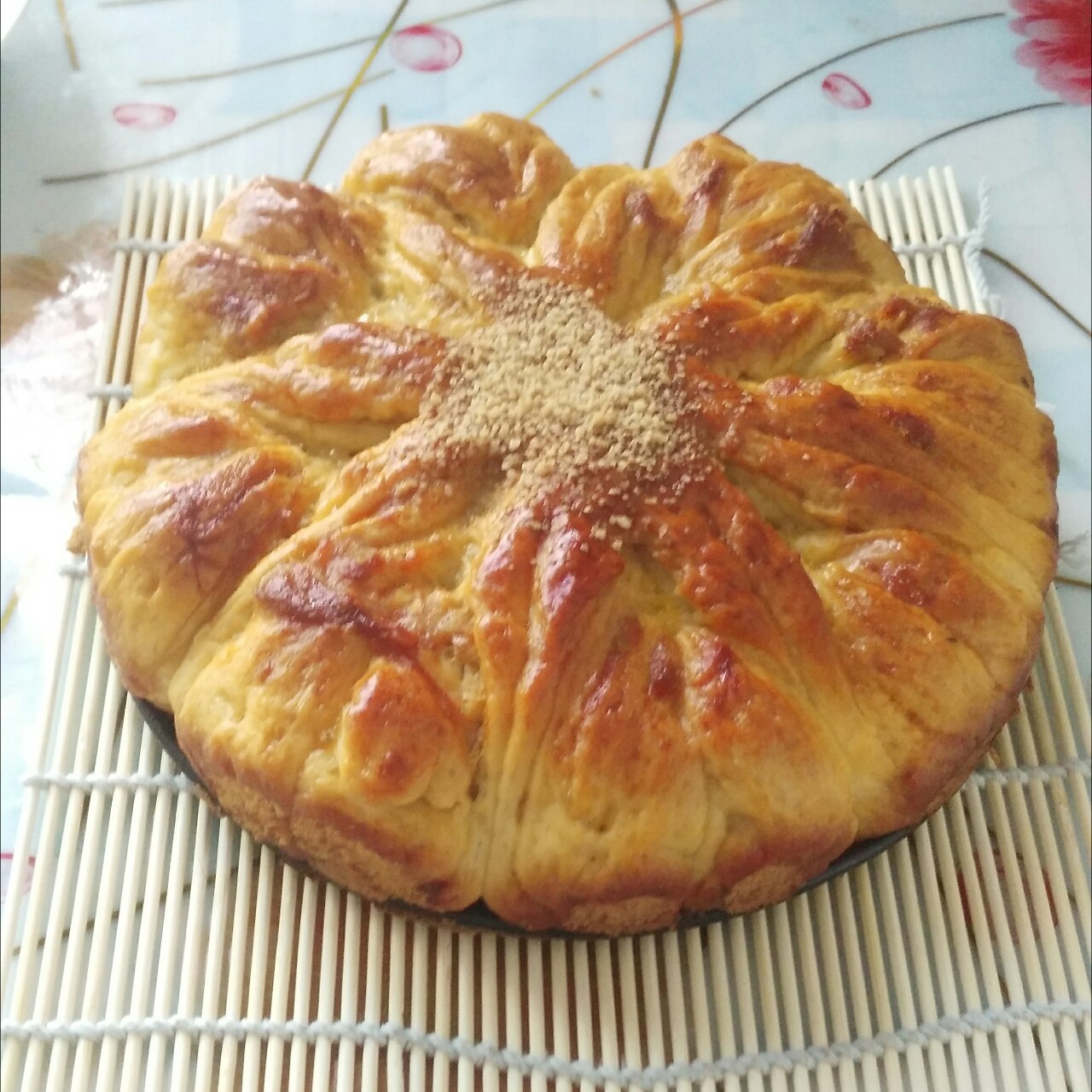 太阳花肉松面包