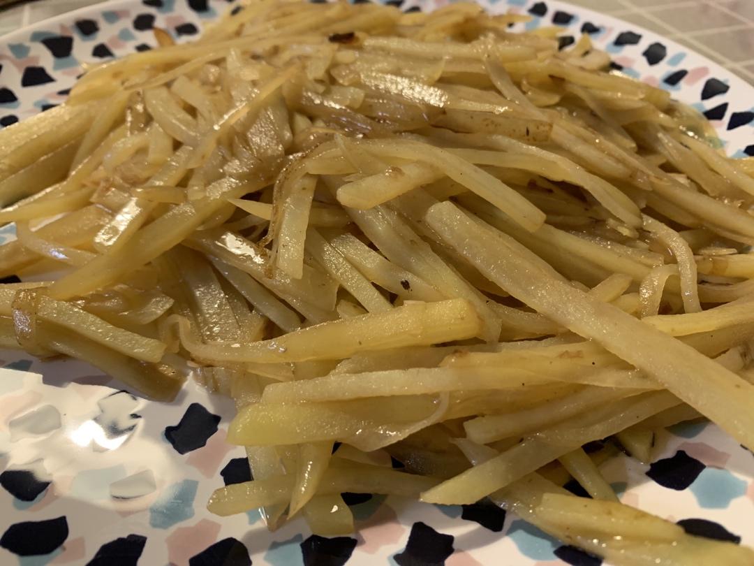 在家也能做出馆子味儿的醋溜/炝炒/酸辣土豆丝（就是那道看似简单，实则步步玄机的土豆丝）