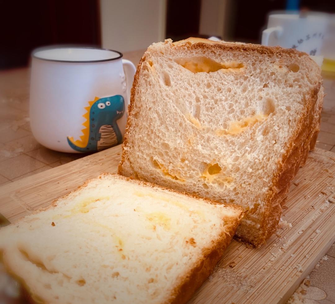 小美版细腻松软的牛奶吐司