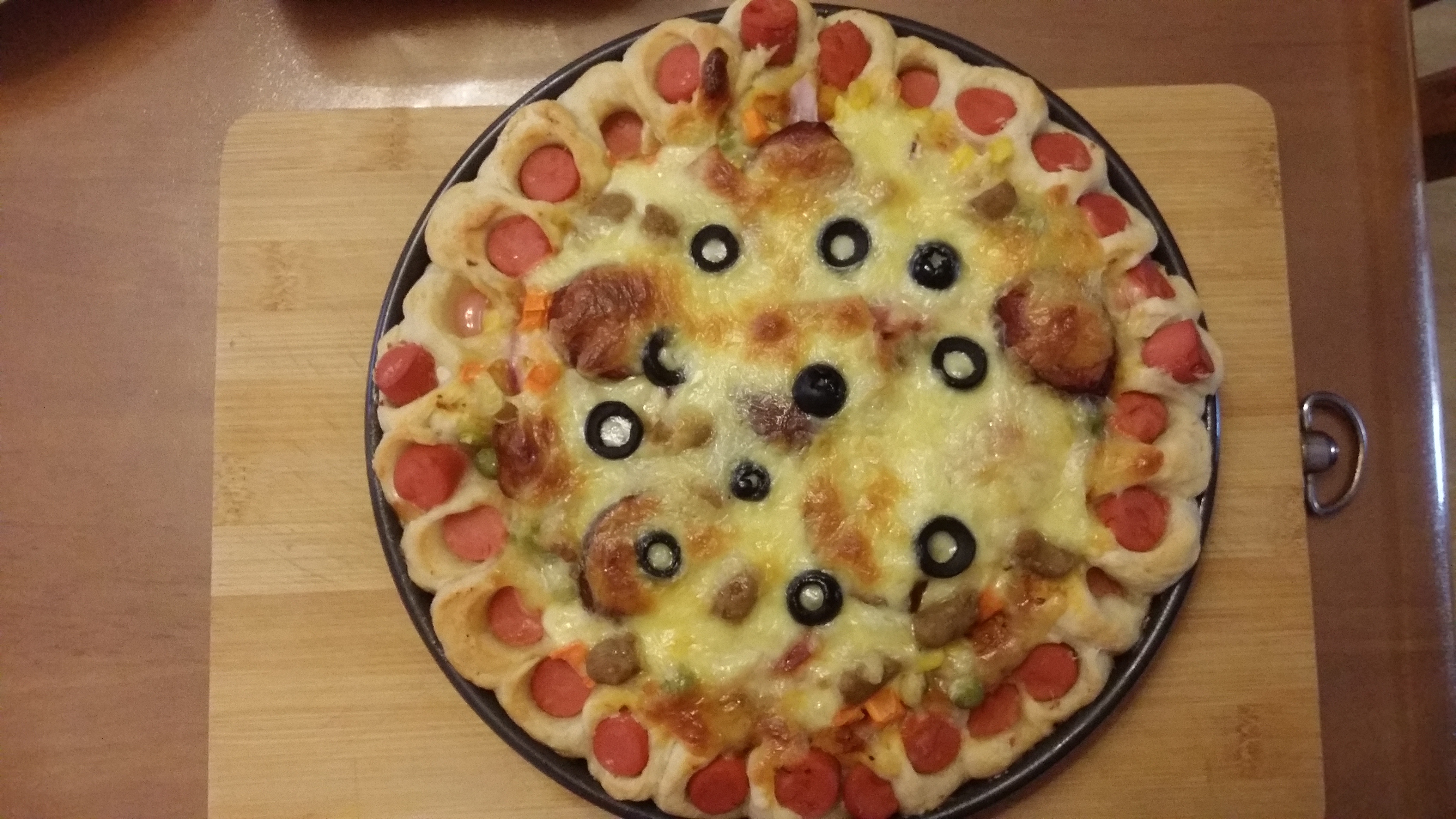 蘑菇火腿心花边比萨