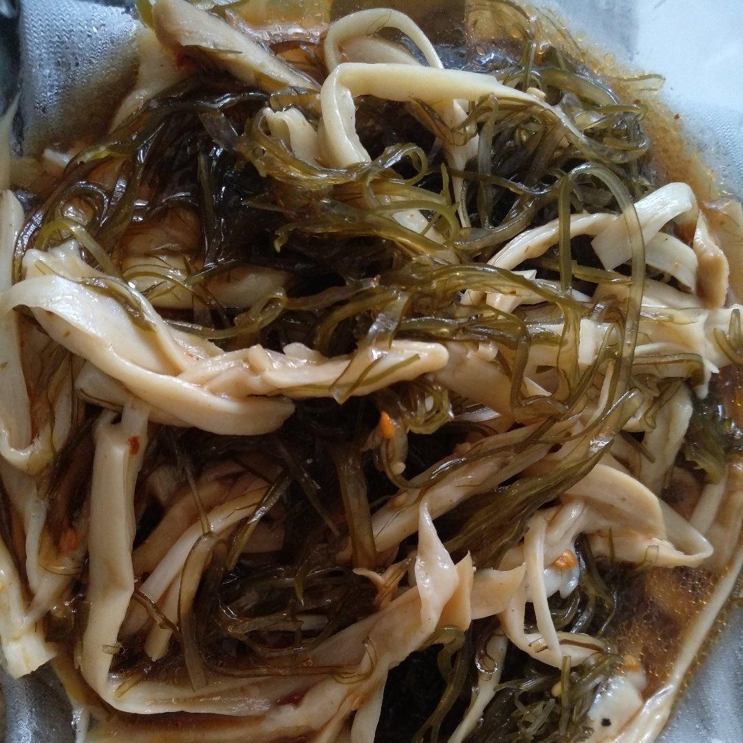 惊艳又开胃：凉拌手撕杏鲍菇（鸡腿菇）