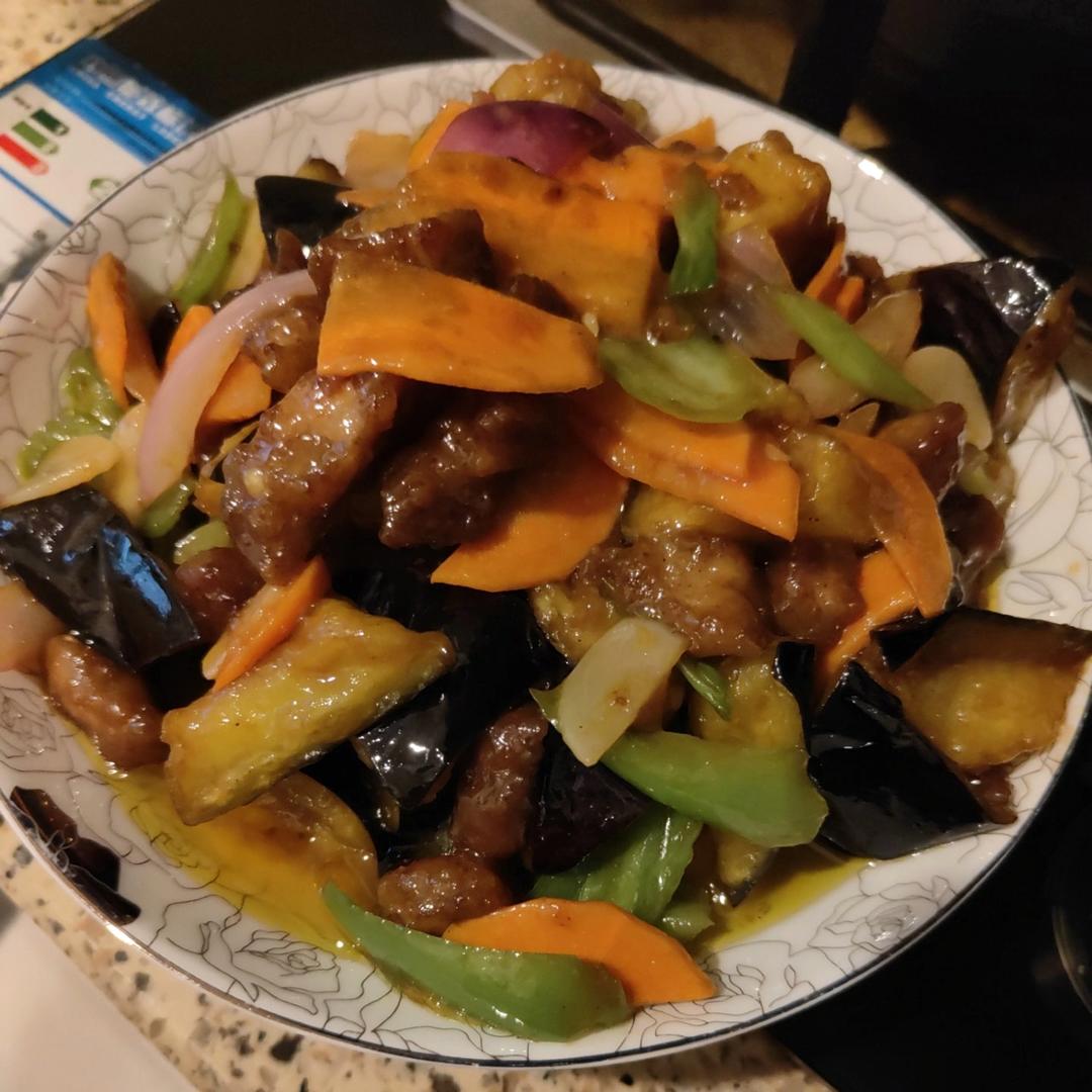 溜肉段烧茄子（东北硬菜呀哈哈）