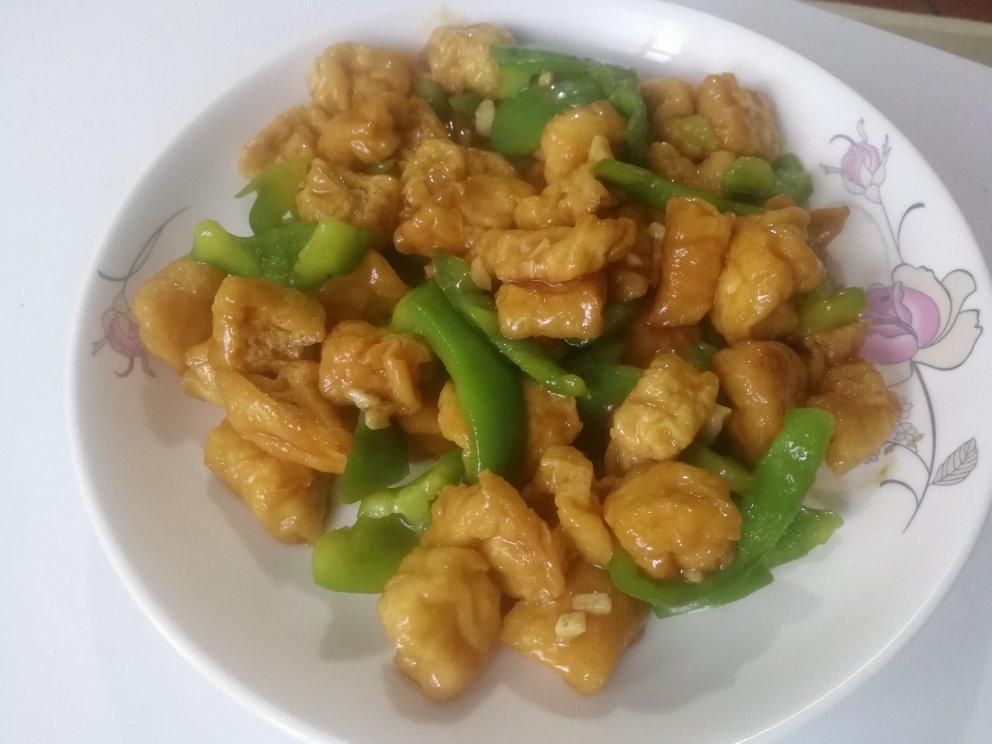 青椒油豆腐