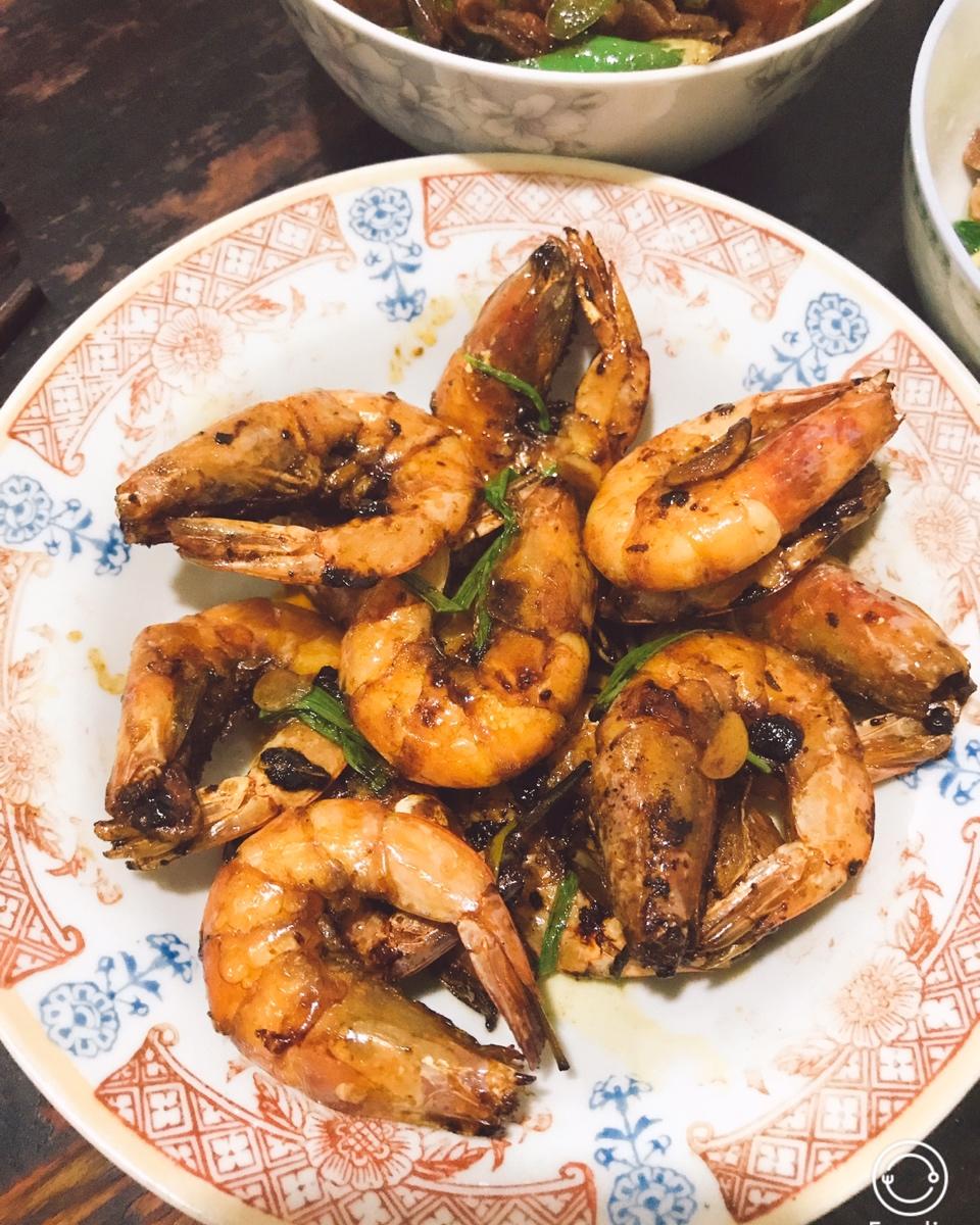 手把手教你五分钟快手油焖虾