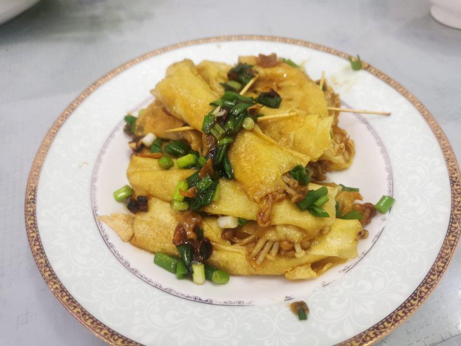 比肉还好吃的金针菇豆皮卷
