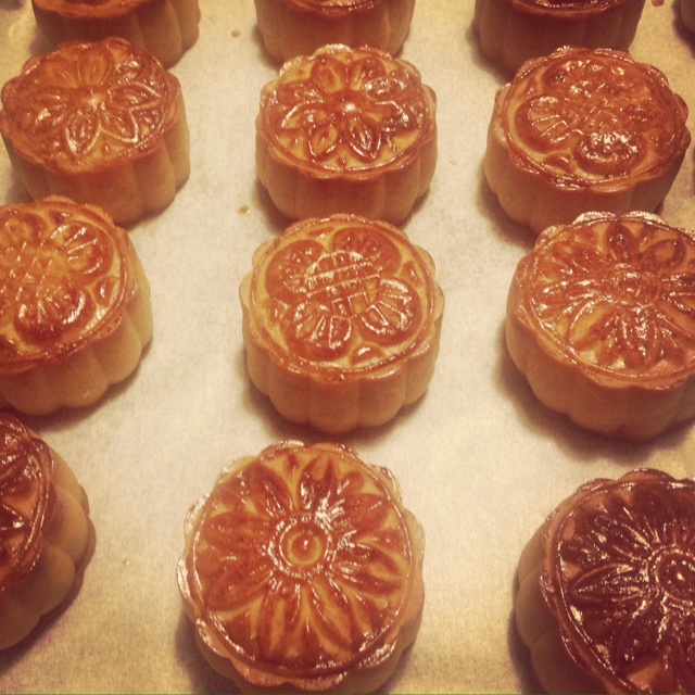 【曼食慢语】蛋黄莲蓉月饼