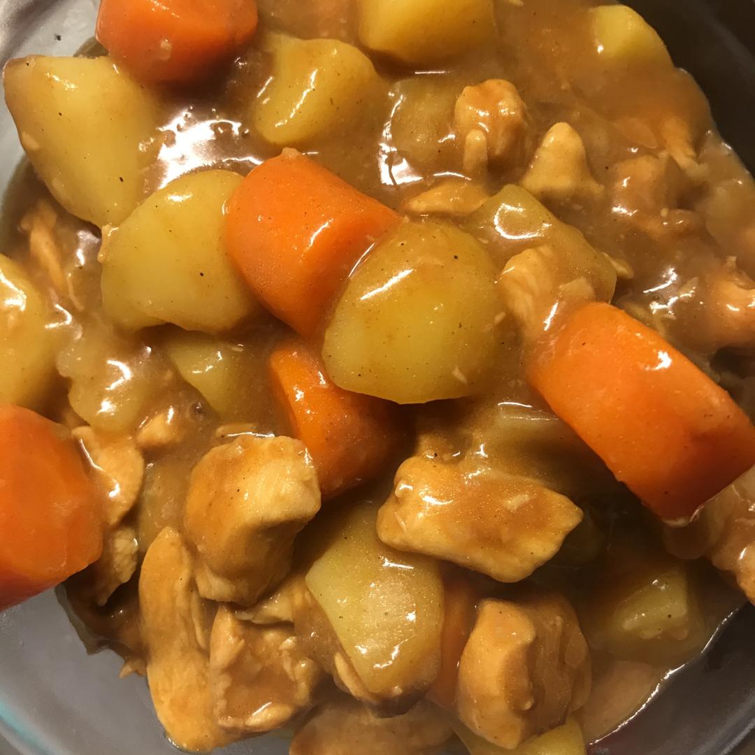 咖喱鸡肉（土豆多多）