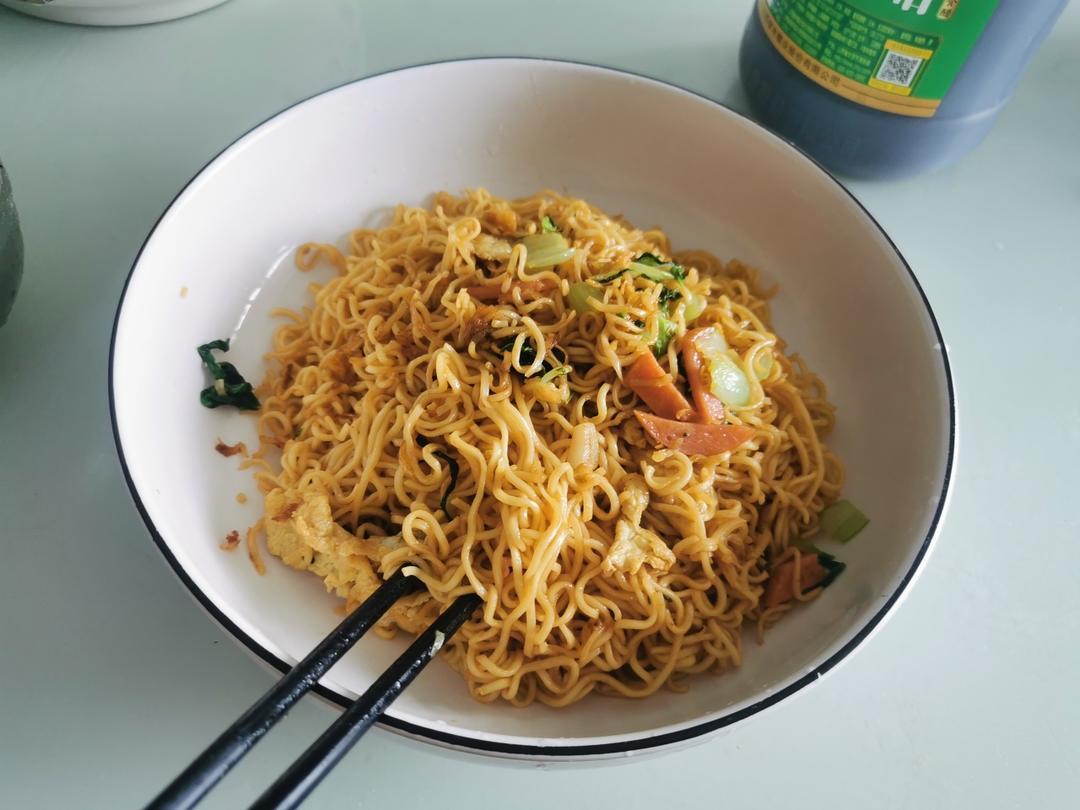 秒杀路边摊的炒方便面