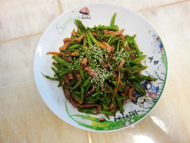 空心菜梗炒肉丝
