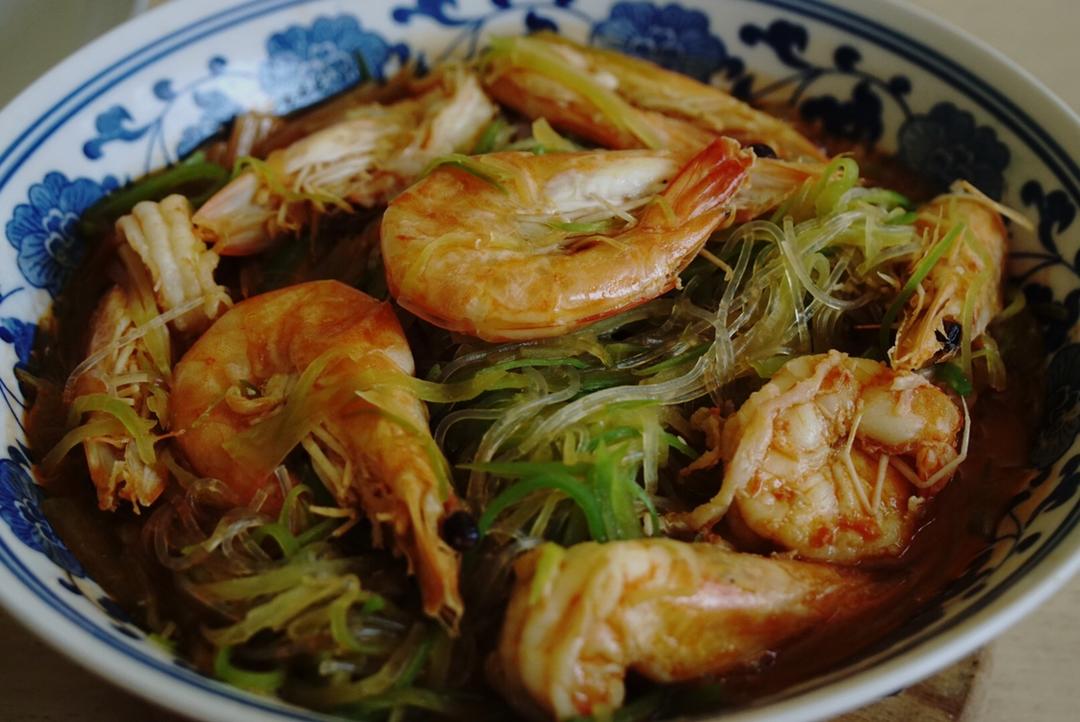 萝卜丝（粉丝）炖大虾
