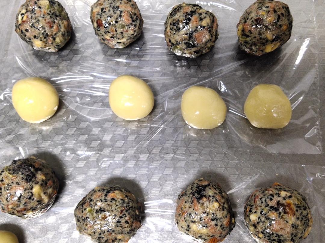 永远吃不腻的五仁月饼