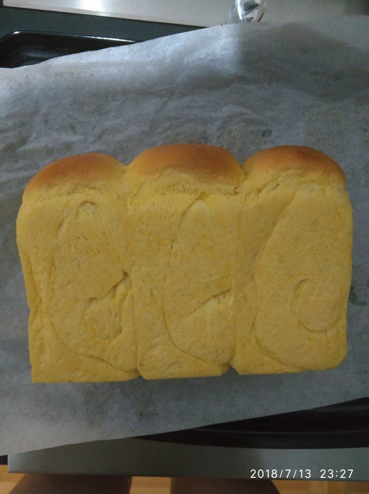 奶香胡萝卜吐司