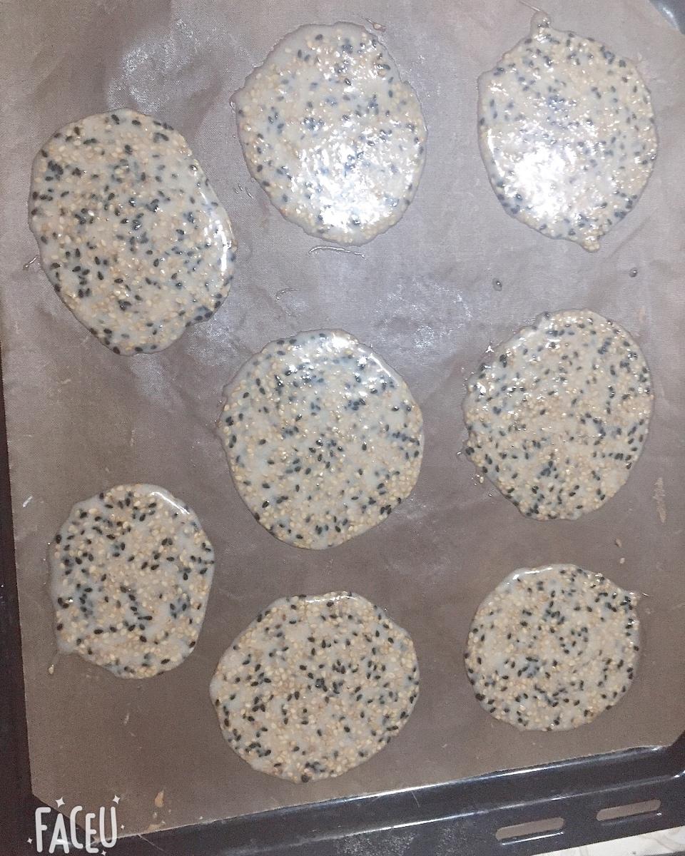 芝麻薄饼