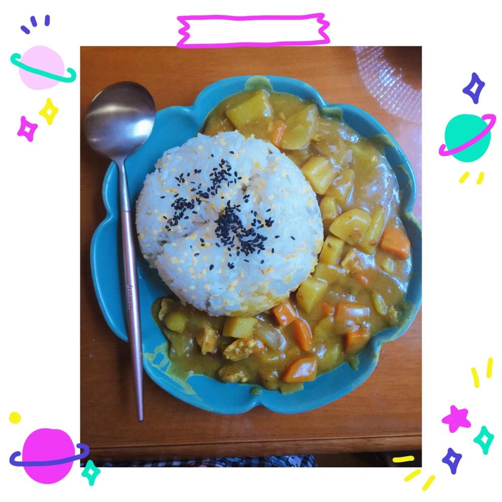 土豆咖喱鸡肉饭