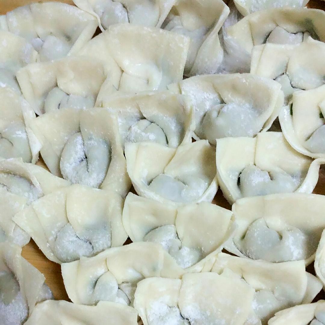元宝馄饨包法