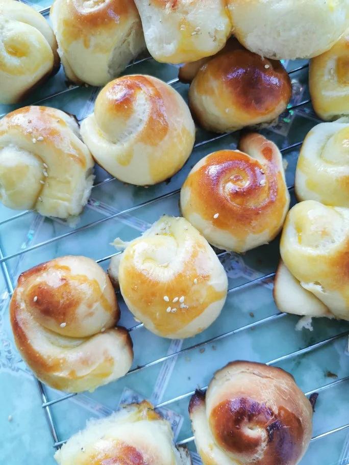 脆底蜂蜜小面包