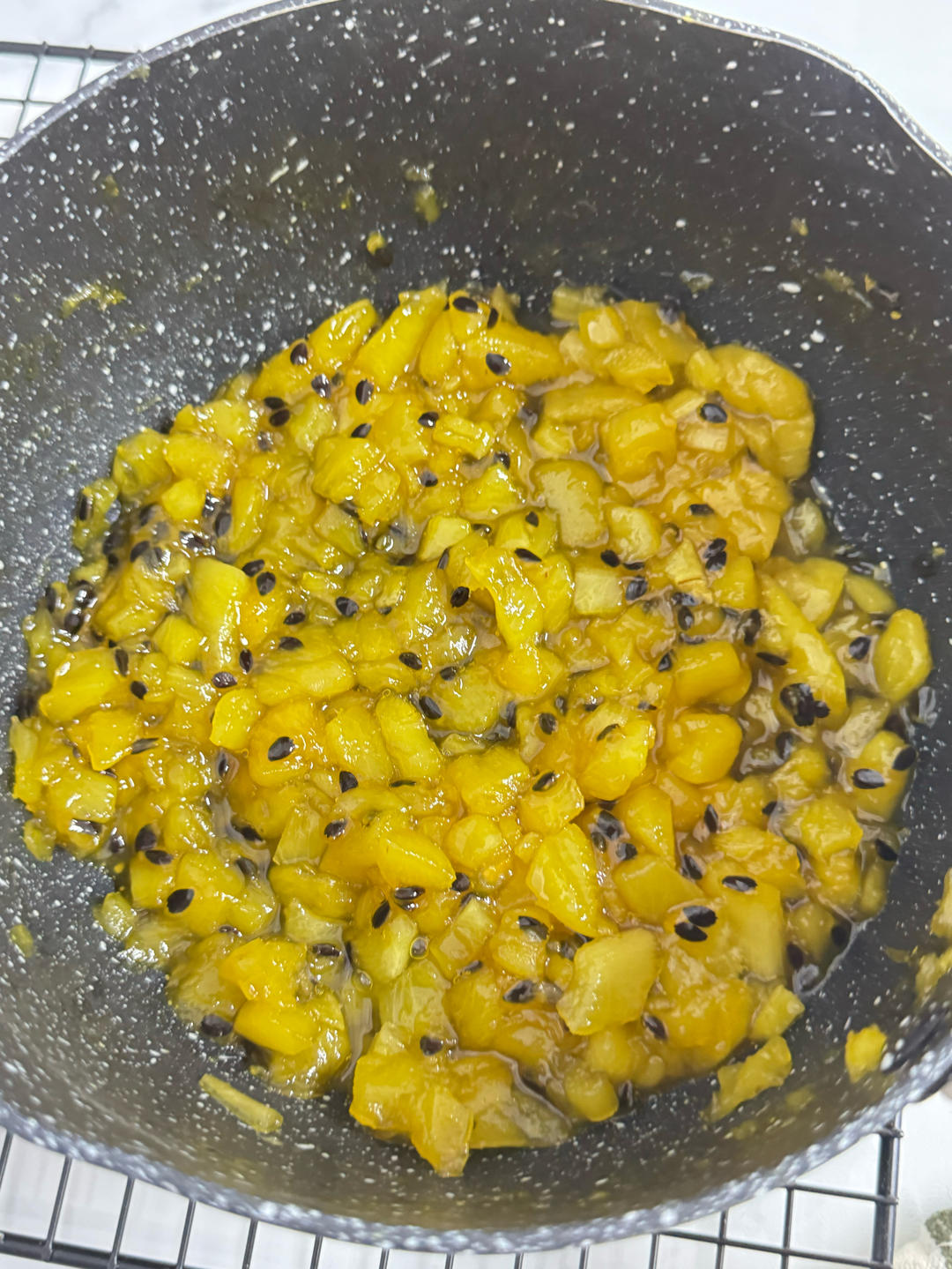 低糖果酱｜百香果和菠萝绝妙组合，一口下去像去到了海南