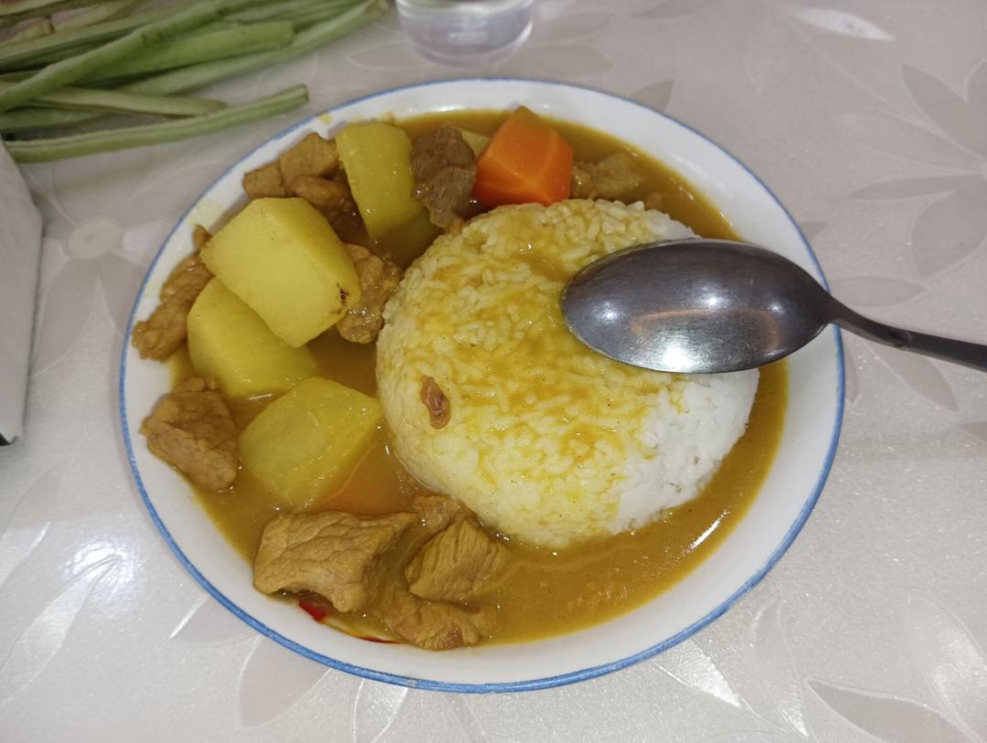 咖喱鸡肉饭（新手也能一次成功）