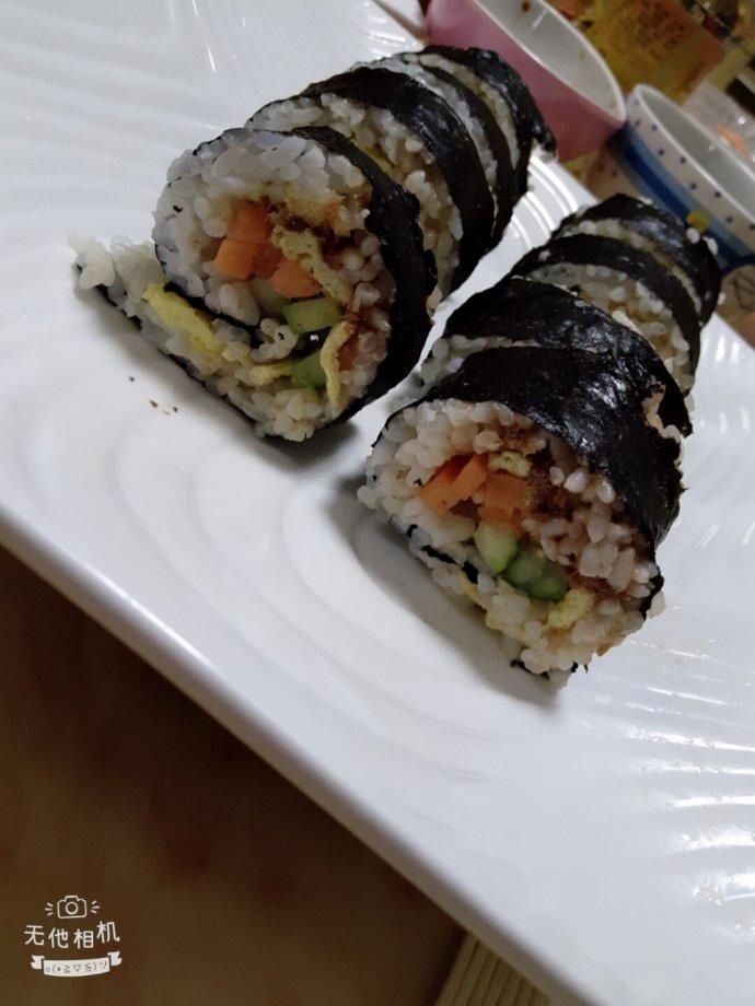 紫菜卷寿司