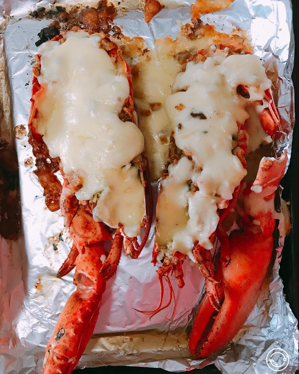 蒜蓉芝士焗波士顿龙虾