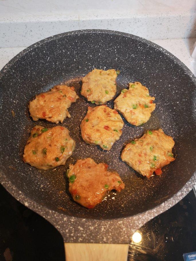鸡胸肉虾泥蔬菜饼