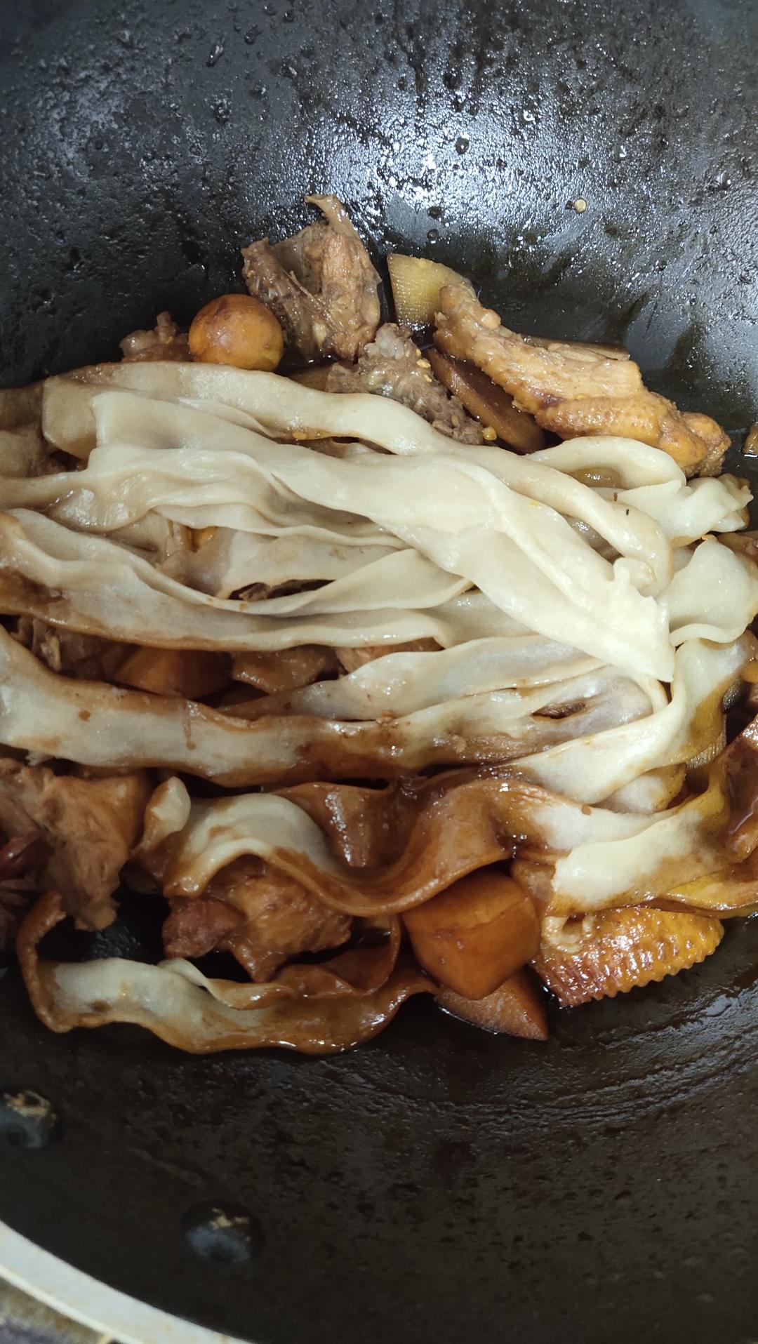 红烧鸡块炖土豆