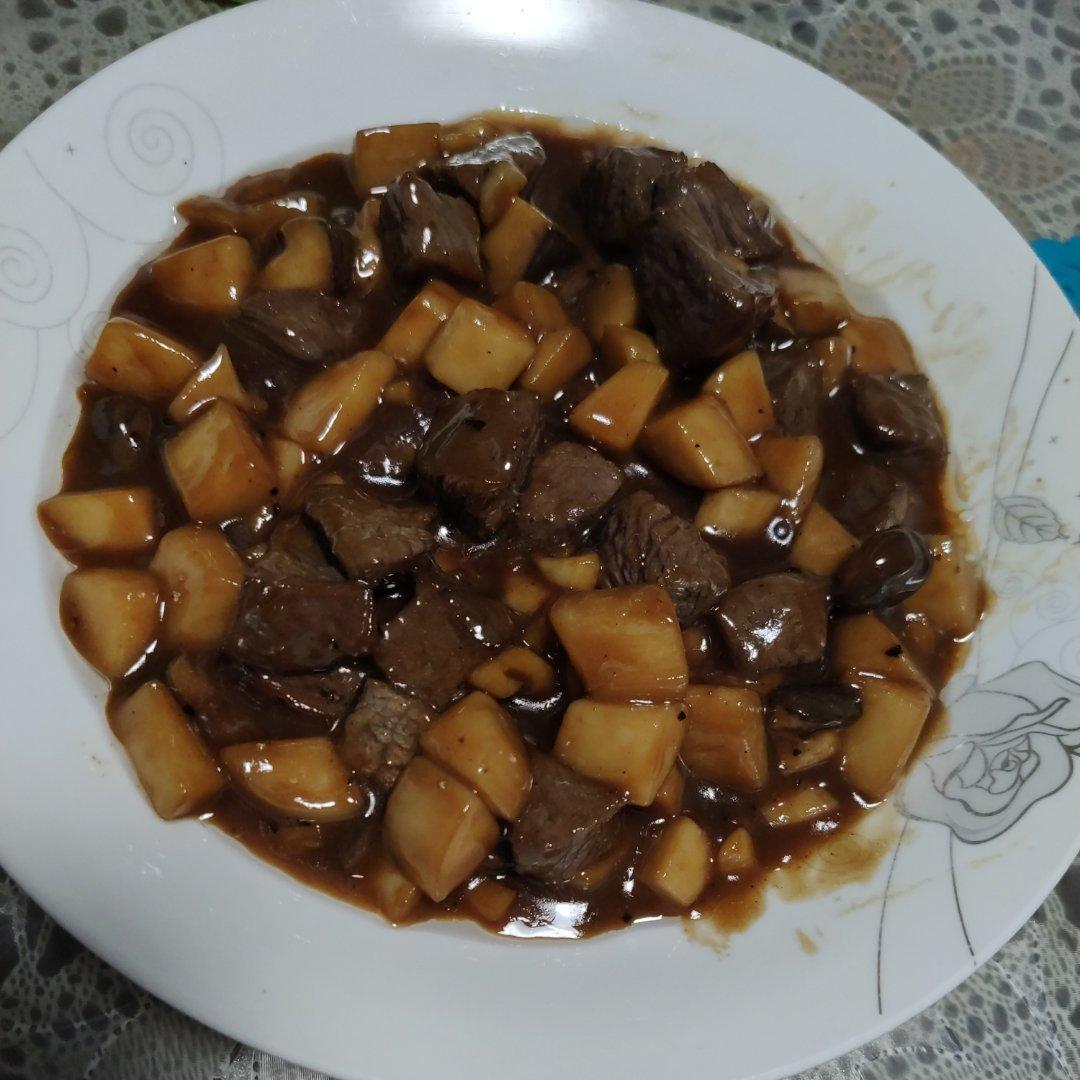 家常菜~杏鲍菇烧牛肉粒