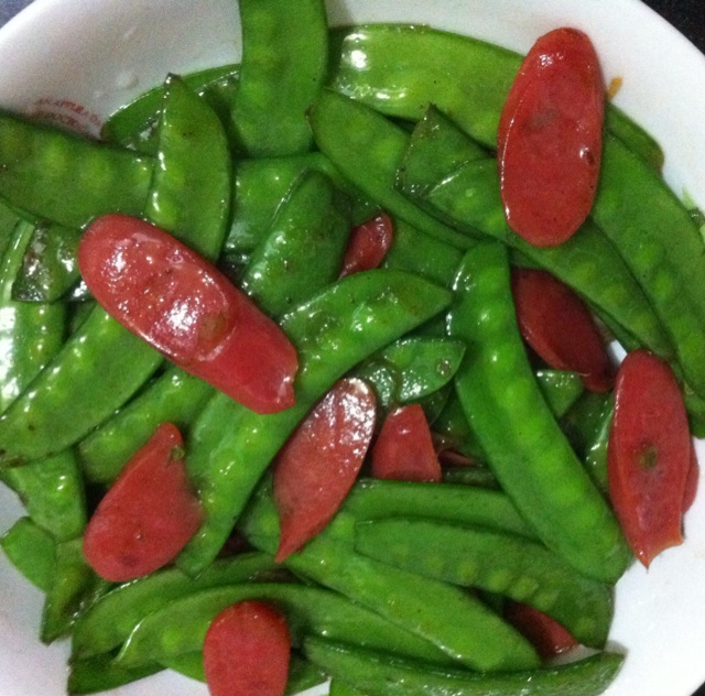 腊肠炒荷兰豆