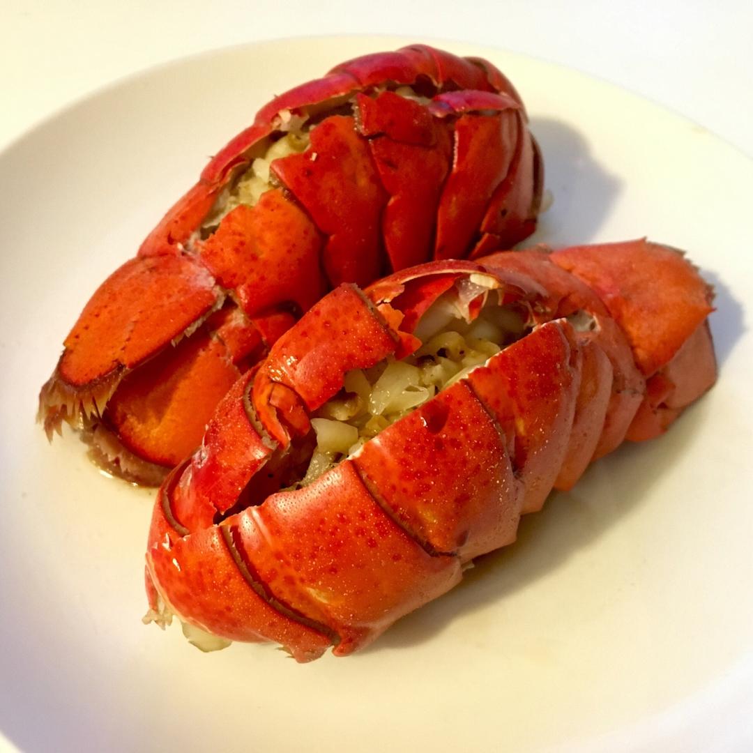 蒜蓉蒸龙虾