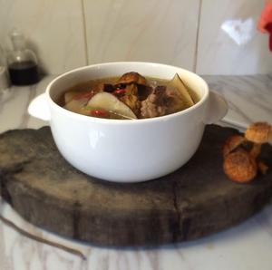 松茸海底椰炖排骨汤的做法 步骤9